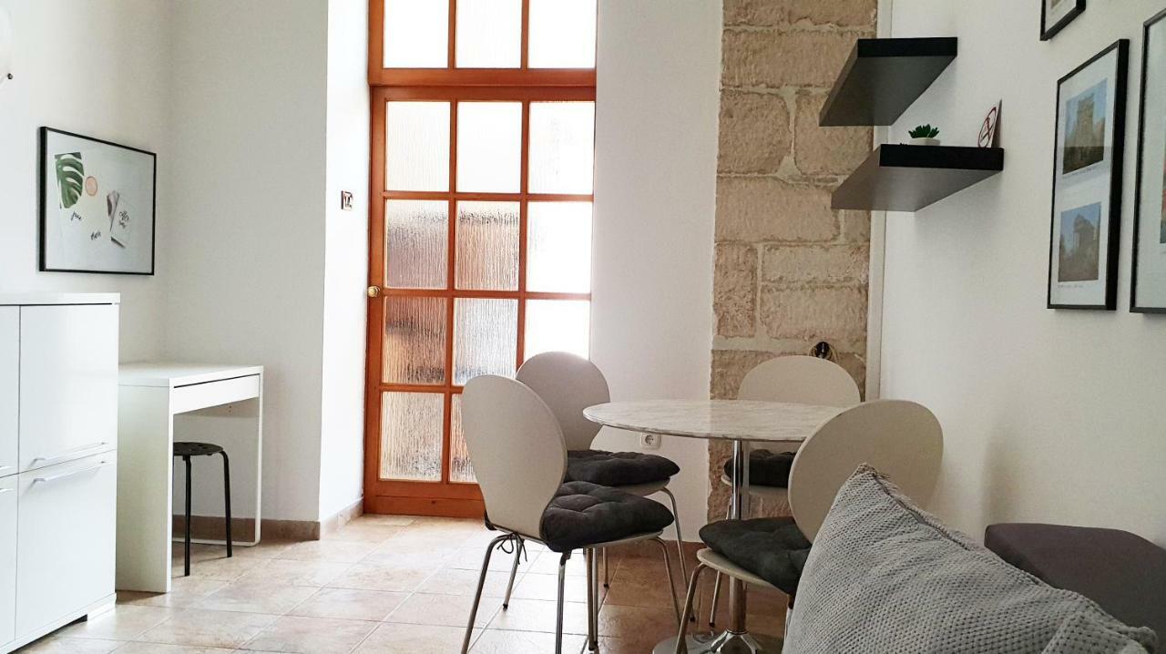 Apartman Kyra Pula Exterior photo